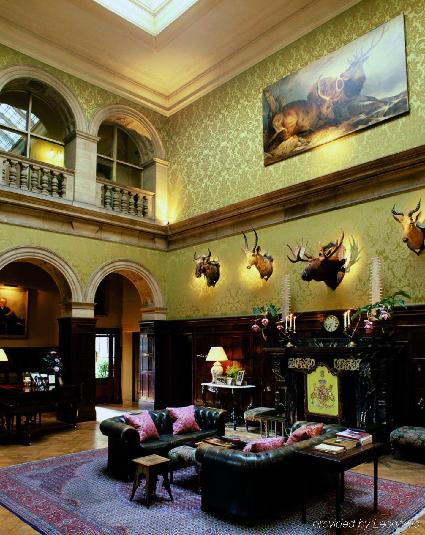 Stapleford Park Hotel & Spa Мелтон-Моубрей Интерьер фото