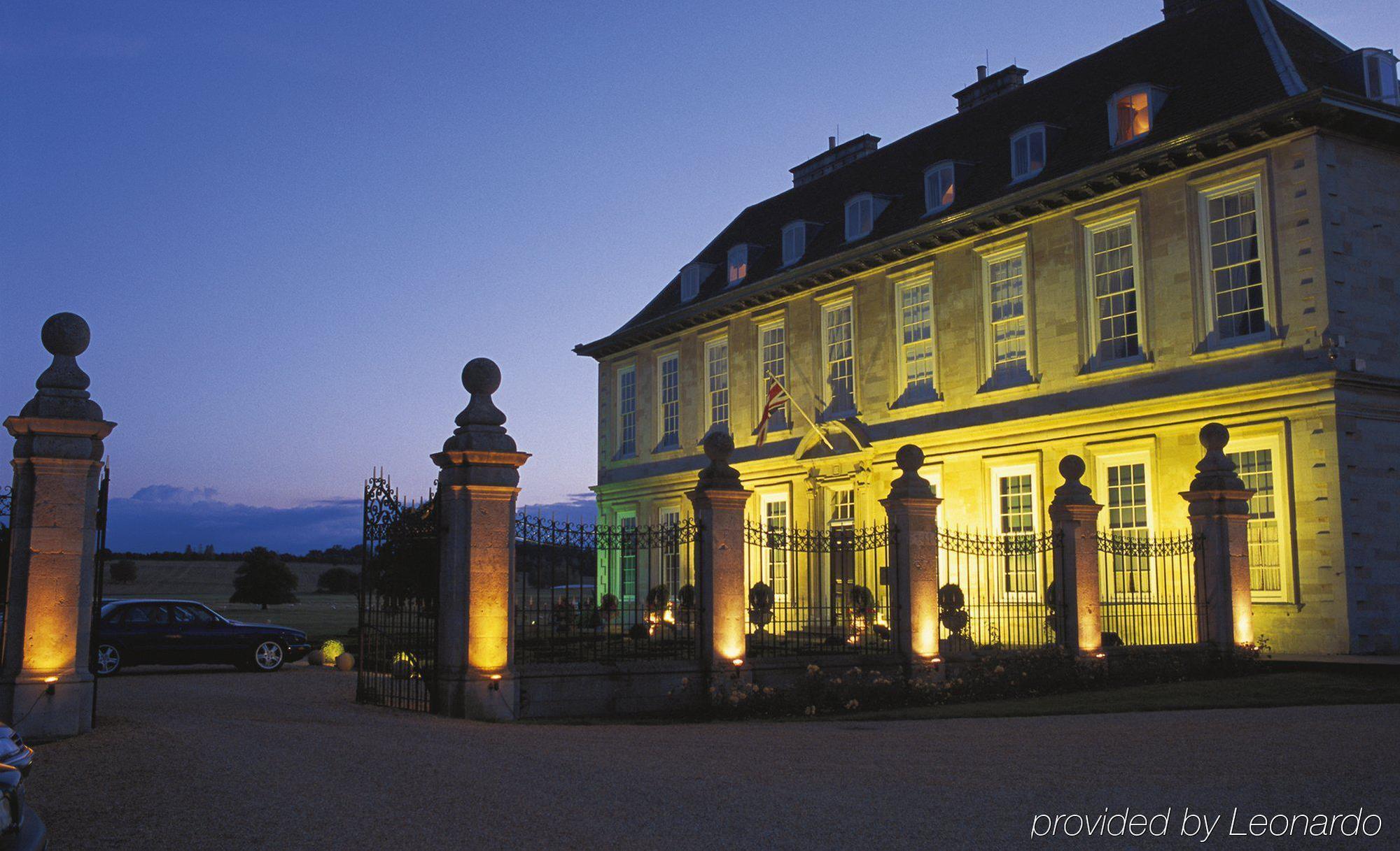 Stapleford Park Hotel & Spa Мелтон-Моубрей Экстерьер фото